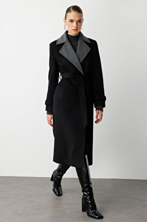 Mizalle Siyah Gri Detaylı Uzun Klasik Kaşe Kaban