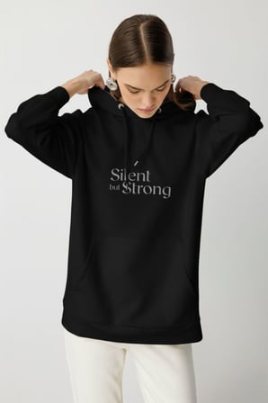 Mizalle Yumuşak Dokulu Kapüşonlu Siyah Sweatshirt