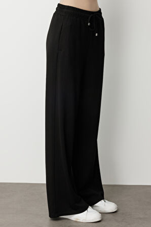 Mizalle Beli Lastikli Yumuşak Dokulu Siyah Jogger Pantolon