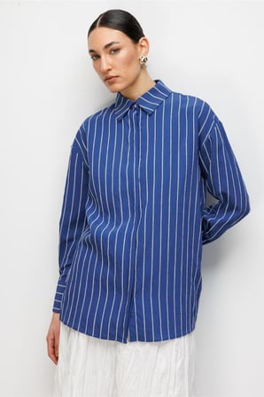 Mizalle Oversize Lacivert Çizgili Gömlek