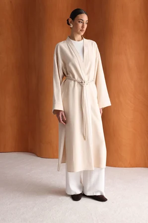 Mizalle Viskoz Kemerli Bej Rengi Kimono