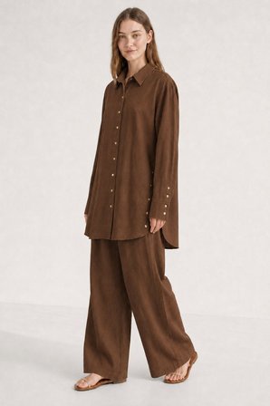 Kahverengi Mizalle Keten Dokulu Yan Düğme Detaylı Oversize Kahve Tunik