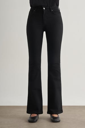 Mizalle Skinny Fit Siyah Denim Pantolon