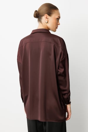 Mizalle Kahverengi Metal Düğmeli Saten Tunik Gömlek