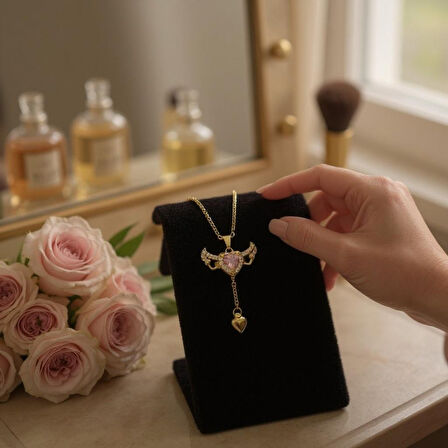 Melek Kanatlı Kalp Taşlı Çelik Kolye