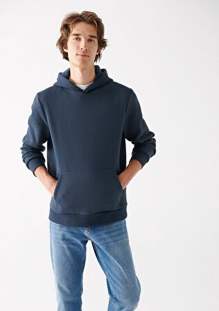 Mavi Kapüşonlu Lacivert Sweatshirt 0610937-70490