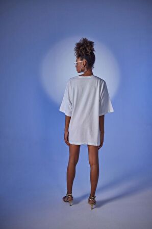 Kadın Beyaz Baskılı Oversize Bisiklet Yaka Censored T-Shirt