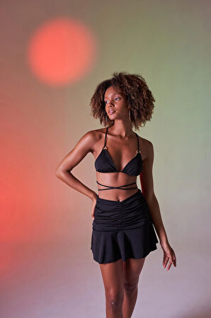 Üçgen Bağcıklı Ayarlanabilir Delphi Bikini Üstü Siyah