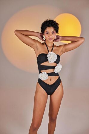 Çıkarılabilir Çiçek Detaylı Cutout Kesim Premium Swagger Mayo Siyah