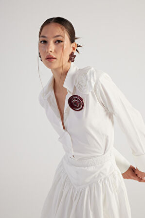 Gül Detaylı Poplin Madison Gömlek Beyaz