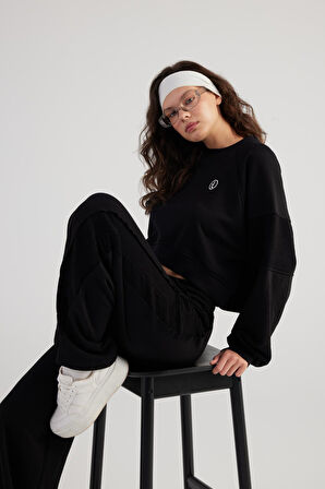 Bisiklet Yaka Şardonsuz Crop Cali Sweatshirt Siyah