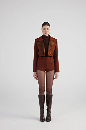 Yakası Saten Detaylı Camila Crop Blazer Ceket Kahve