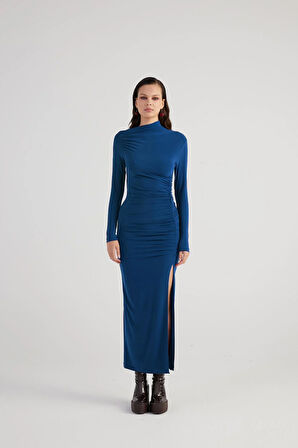 Drapeli Yırtmaçlı Uzun Yasmiin Elbise Mavi