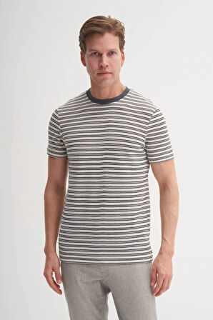 Cazador Bisiklet Yaka Slim Fit Jakarlı Çizgi Desenli Tişört