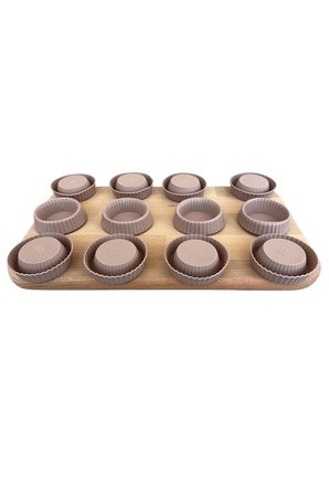 12 li Katlanabilir Tırtıklı Muffin Kalıbı Çok Renkli