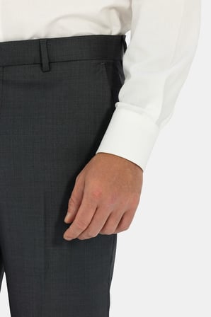 Beyaz Regular Fit Sivri Yaka Uzun Kollu Gömlek