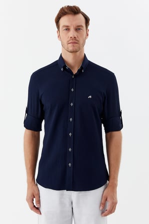 Lacivert %100 Pamuk Uzun Kollu Slim Fit Düğmeli Yaka Gömlek