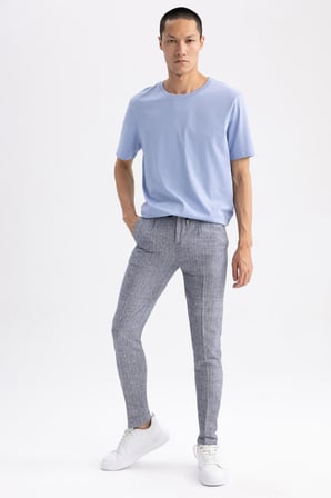 DeFacto Regular Fit Bisiklet Yaka Basic Düz Kısa Kollu %100 Pamuk Tişört M7666AZ23SPBE103
