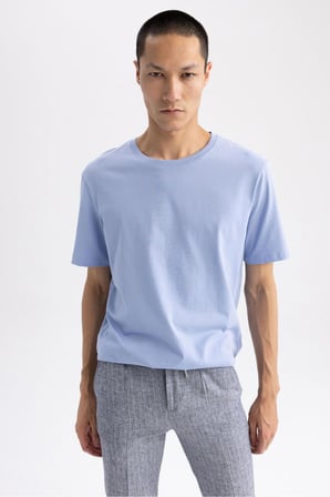 DeFacto Regular Fit Bisiklet Yaka Basic Düz Kısa Kollu %100 Pamuk Tişört M7666AZ23SPBE103