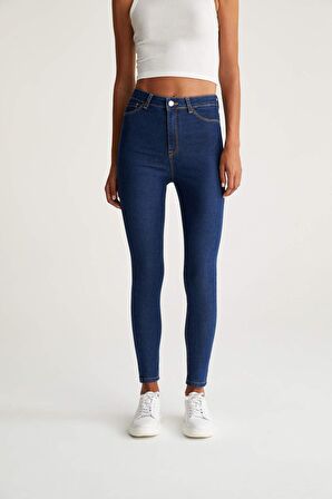 DeFacto Jeggnig Super Skinny Fit Yüksek Bel Dar Paça Basic Jean Pantolon Y2909AZ22AUNM28