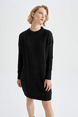 Regular Fit Bisiklet Yaka Örgü Desenli Mini Elbise