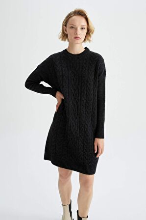 Regular Fit Bisiklet Yaka Örgü Desenli Mini Elbise