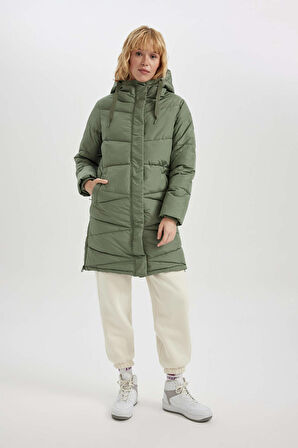 DeFactoFit Su İtici Regular Fit Kapüşonlu İpek Kumaş Parka A1560AX23WNKH109