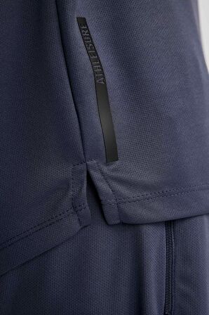 DeFactoFit Slim Fit Dar Kesim Yaka Baskılı Sporcu Kısa Kollu Tişört V2887AZ23SPIN234