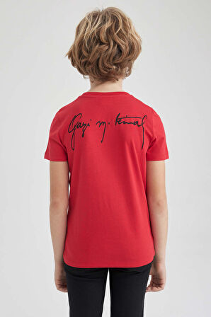 DeFacto Erkek Çocuk Bisiklet Yaka Atatürk Baskılı Pamuklu Penye Kısa Kollu Kırmızı Tişört W9131A623SMRD282