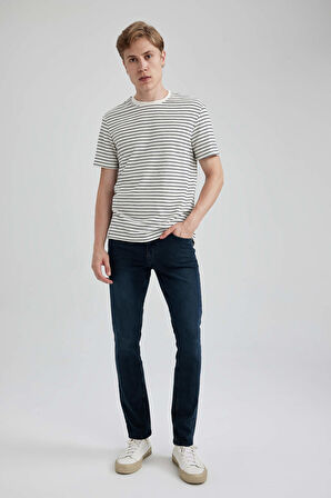 DeFacto Pedro Slim Fit Dar Kalıp Normal Bel Dar Paça Jean Pantolon R8791AZ23AUNM83