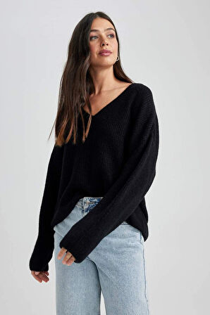 Oversize Fit V Yaka Kazak