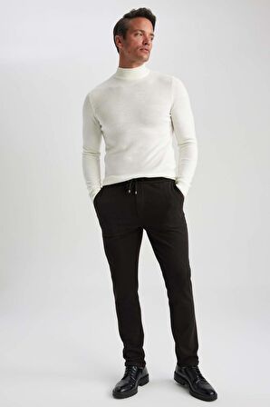 DeFacto Slim Fit Dar Kesim Yarım Balıkçı Yaka Basic Düz Triko Kazak R1127AZ23WNER100