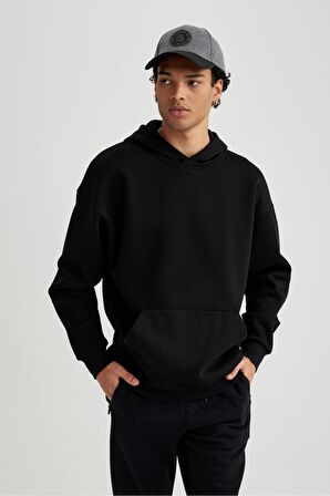 DeFacto Siyah Oversize Geniş Kalıp Kapüşonlu Kanguru Cepli Basic Düz Sweatshirt A4331AX23AUBK81