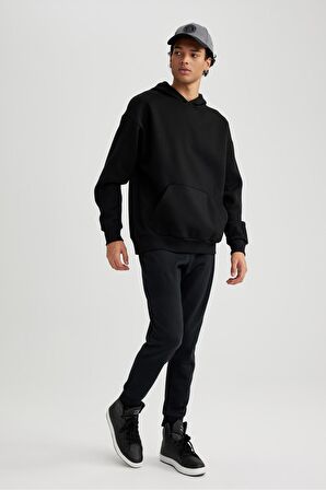 DeFacto Siyah Oversize Geniş Kalıp Kapüşonlu Kanguru Cepli Basic Düz Sweatshirt A4331AX23AUBK81