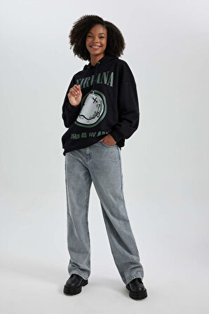 DeFacto Nirvana Oversize Fit Kapüşonlu Kalın Sweatshirt B3663AX23WNBK81