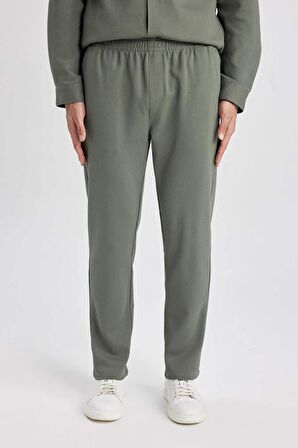 DeFacto Yazlık Jogger Pantolon Relax Fit Rahat Kesim Düz Paça Cepli Beli Bağcıklı B4521AX24SPKH398