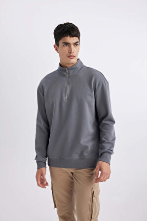 DeFacto Comfort Regular Fit Rahat Kalıp Fermuarlı Dik Yaka Basic Düz Sweatshirt X7405AZ24SPGR439
