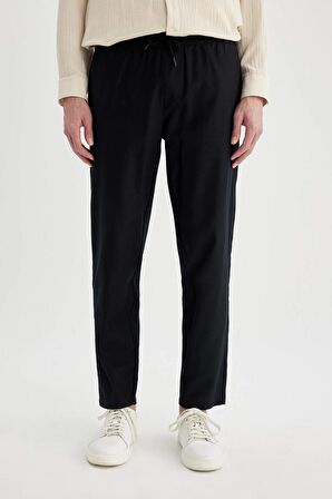 DeFacto Yazlık Jogger Pantolon Basic Düz Cepli Dar Paça B4091AX24SPBK81