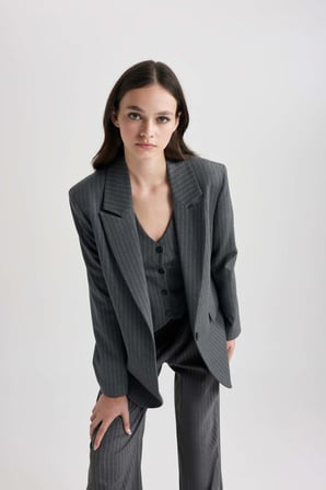 DeFacto Oversize Fit Çizgili Dokuma Blazer Ceket B4493AX23WNGR310