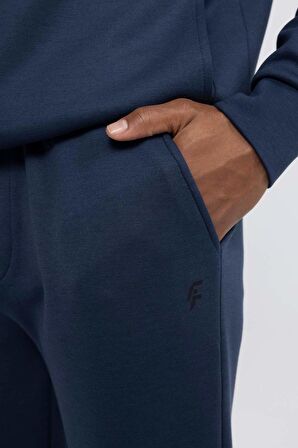 DeFactoFit Slim Fit Sporcu Jogger Eşofman Altı Dar Kesim Skuba Dalgıç Kumaş Standart Paça Beli Bağcıklı Lastikli Paça Z9112AZ24SPNV201