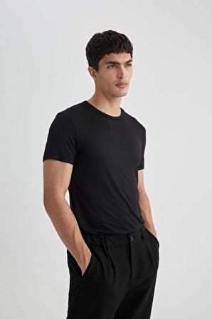 DeFacto Premium Slim Fit Bisiklet Yaka Modal Üst Z8085AZ23AUBK81