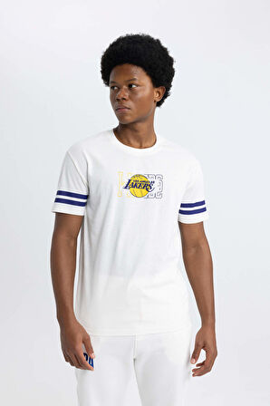 DeFactoFit NBA Los Angeles Lakers Standart Fit Bisiklet Yaka Kısa Kollu Tişört B3896AX24SPER105