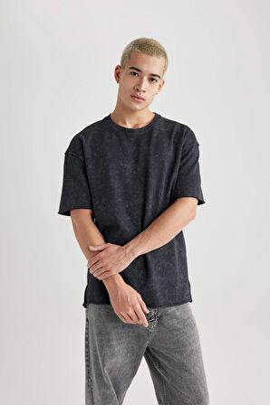 DeFacto Comfort Regular Fit Rahat Kalıp Bisiklet Yaka Yıkamalı Soluk Efektli Kısa Kollu Tişört B9223AX23WNAR231