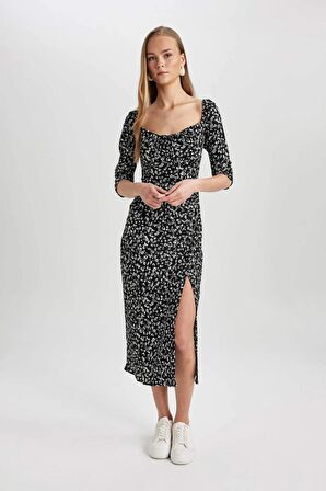 DeFacto Bodycon Kare Yaka Çiçekli Bürümcük Yarım Kol Midi Elbise Z5262AZ24SPBK81