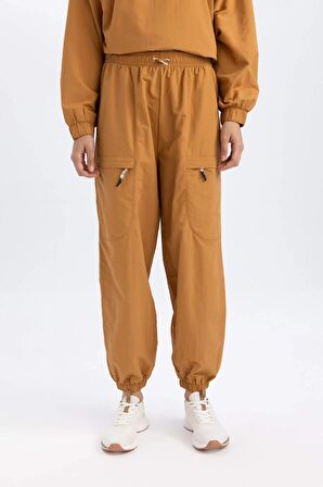 DeFactoFit Sporcu Jogger Eşofman Altı Loose Fit Cepli Beli Paçası Lastikli Standart Boy B4214AX24SPBN173