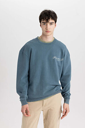 DeFacto Comfort Regular Fit Rahat Kalıp Bisiklet Yaka Sırt Baskılı Sweatshirt C1665AX24SPIN212