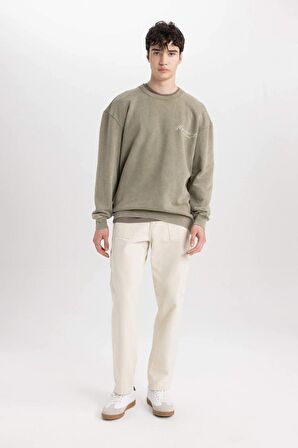 DeFacto Comfort Regular Fit Rahat Kalıp Bisiklet Yaka Sırt Baskılı Sweatshirt C1665AX24SPKH262