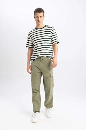 DeFacto Relax Fit Kargo Cepli Düz Paça Paraşüt Pantolon B4555AX24SPKH373