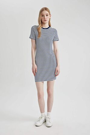 DeFacto Bodycon Vücudu Saran Bisiklet Yaka Çizgili Fitilli Kaşkorse Kısa Kollu Mini Elbise C1733AX24SPBE325