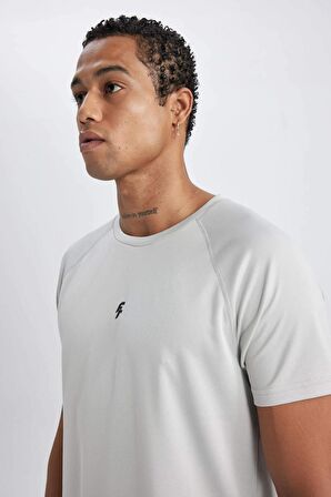 DeFactoFit Slim Fit Dar Kesim Bisiklet Yaka Baskılı Sporcu Kısa Kollu Tişört V2887AZ24SPGR91